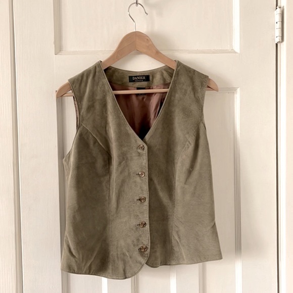 Danier suede leather vest waistcoat M NWOT - Picture 1 of 5